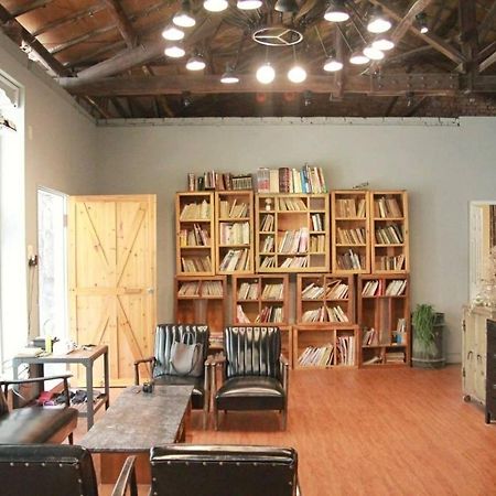 Tainan Macarthur Homestay ภายนอก รูปภาพ