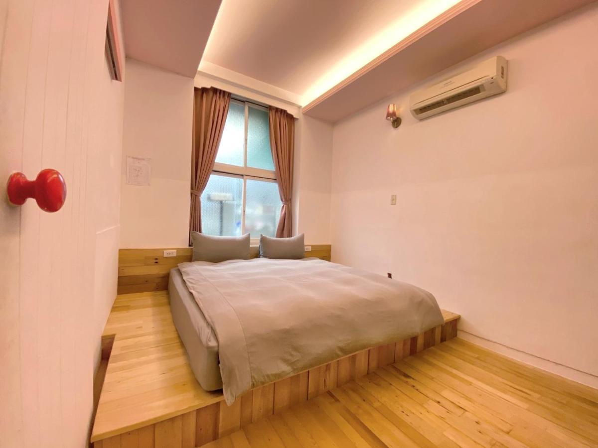 Tainan Macarthur Homestay ภายนอก รูปภาพ