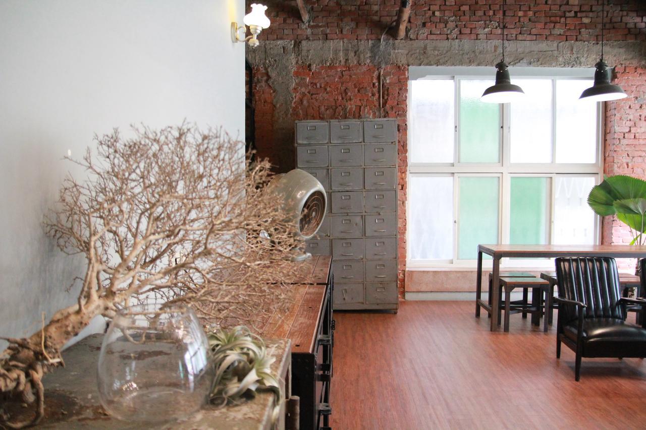 Tainan Macarthur Homestay ภายนอก รูปภาพ